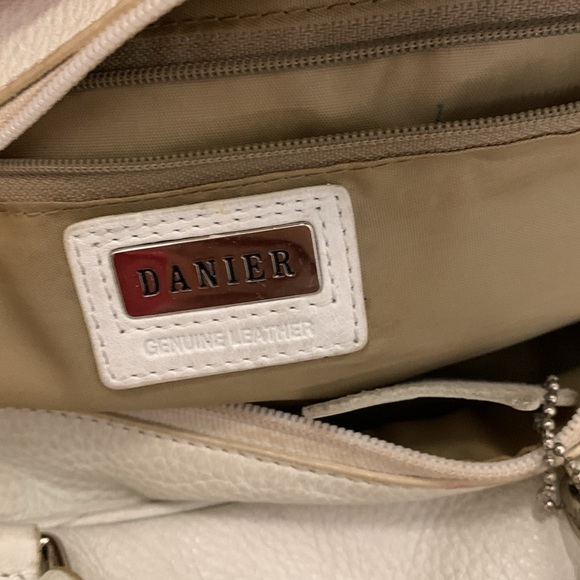 Vintage Danier y2k east west White Leather Handbag - Picture 3 of 3